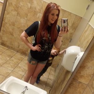 Meet your Posher, Alicia